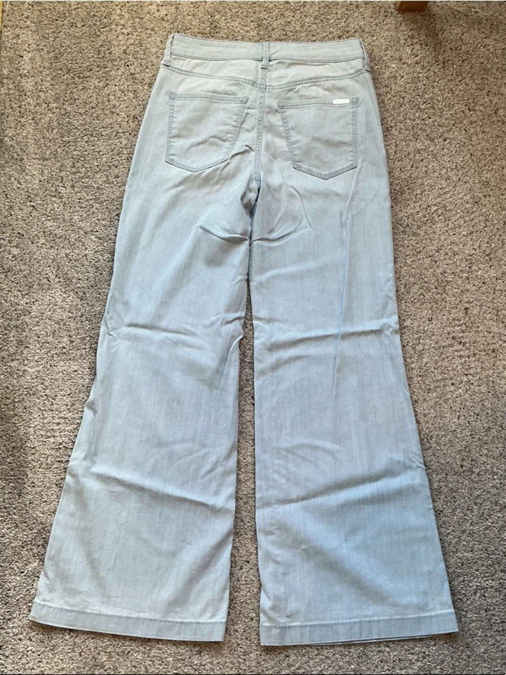 White House Black Market High Rise Lightweight Wide-Leg Jeans ~ Light Blue - Picture 10 of 10